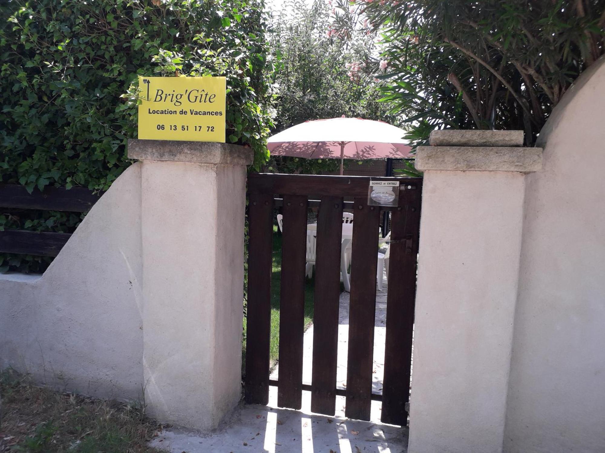 Brig'Gîte LʼIsle-sur-la-Sorgue Extérieur photo