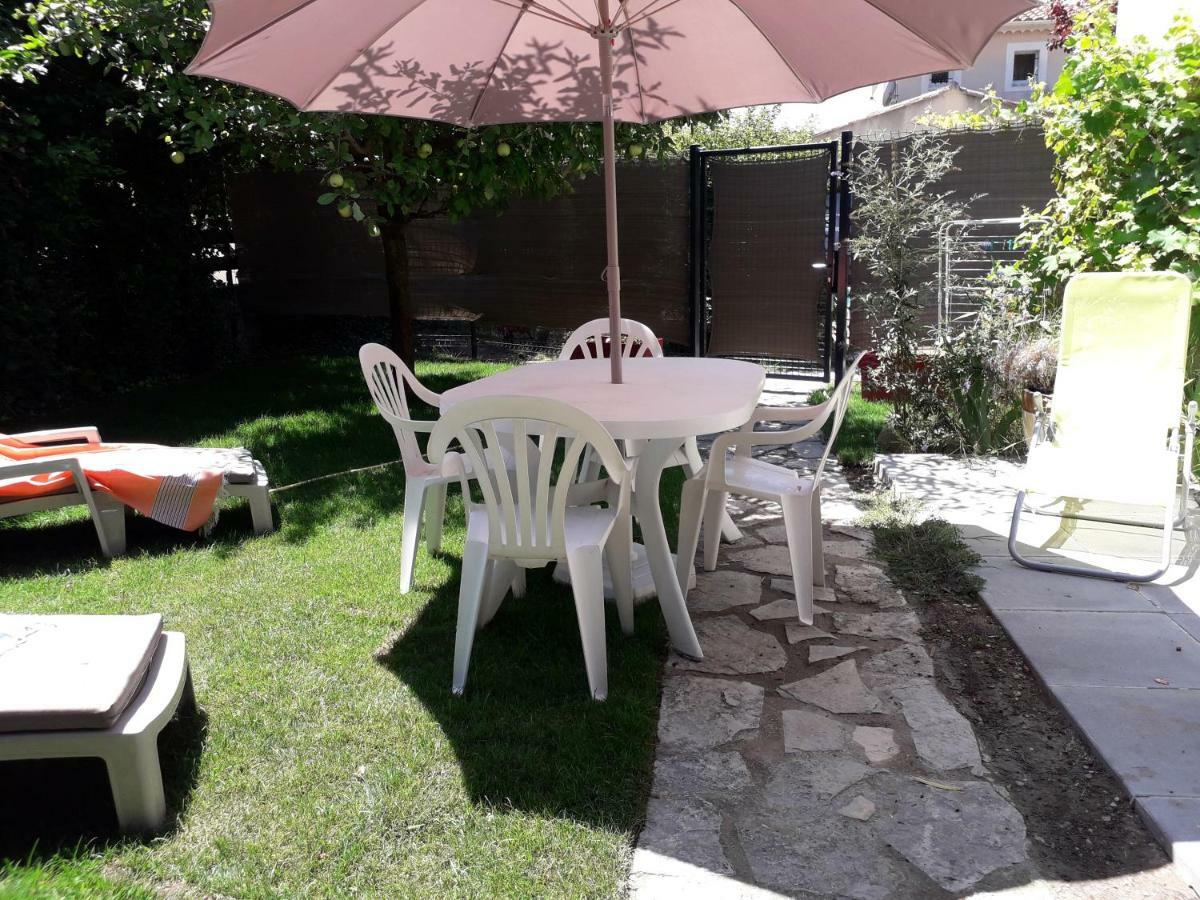 Brig'Gîte LʼIsle-sur-la-Sorgue Extérieur photo